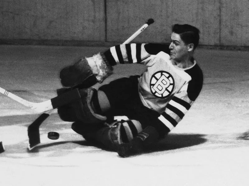 Terry Sawchuk sliding