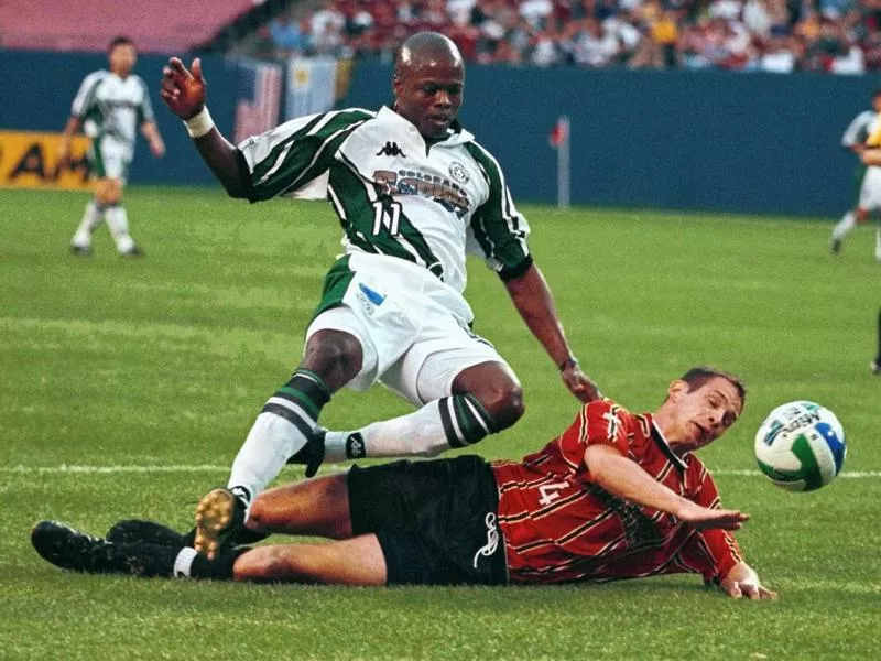 Jorge Dely Valdes, Kevin Knight