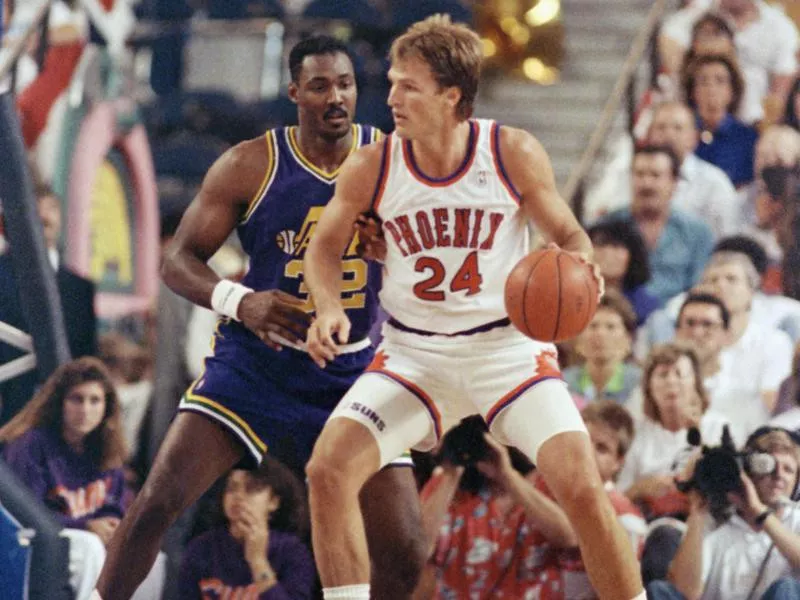 Karl Malone and Tom Chambers