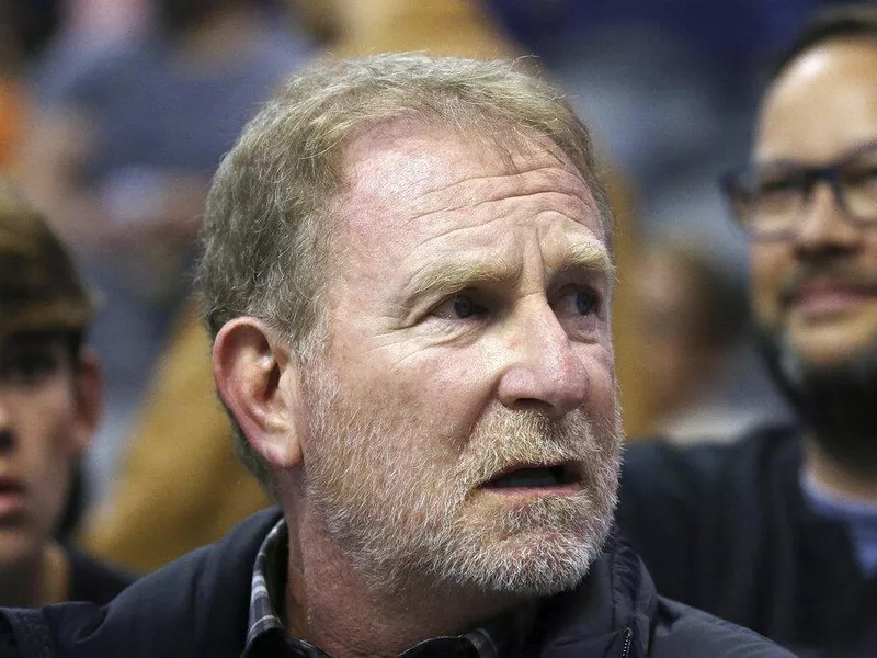 Phoenix Suns owner Robert Sarver