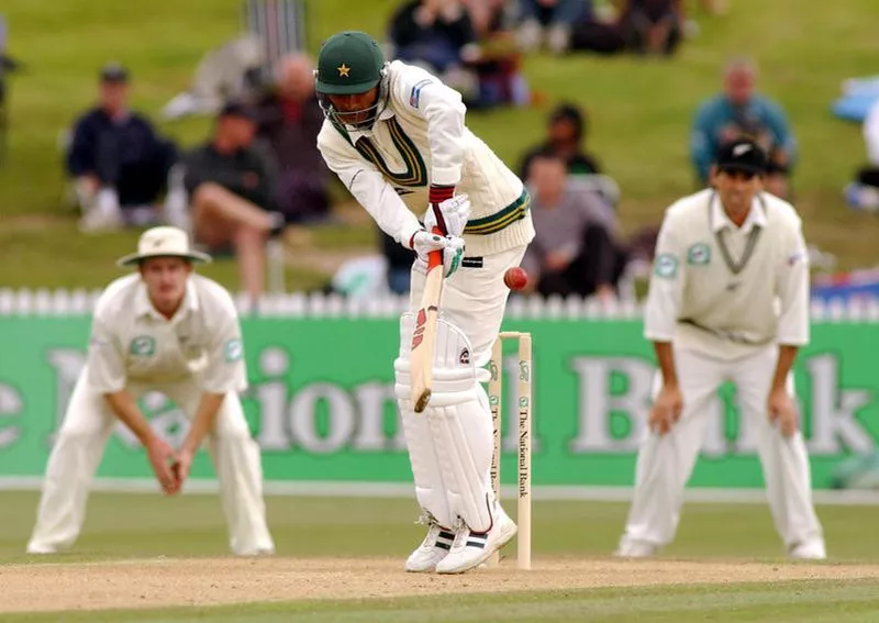 Abdul Razzaq turns ball to leg side