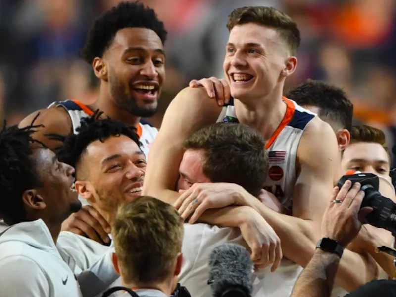 Virginia Cavaliers celebrate